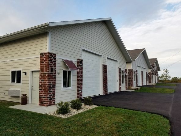 240 Enterprise Rd, Delafield, WI 53018